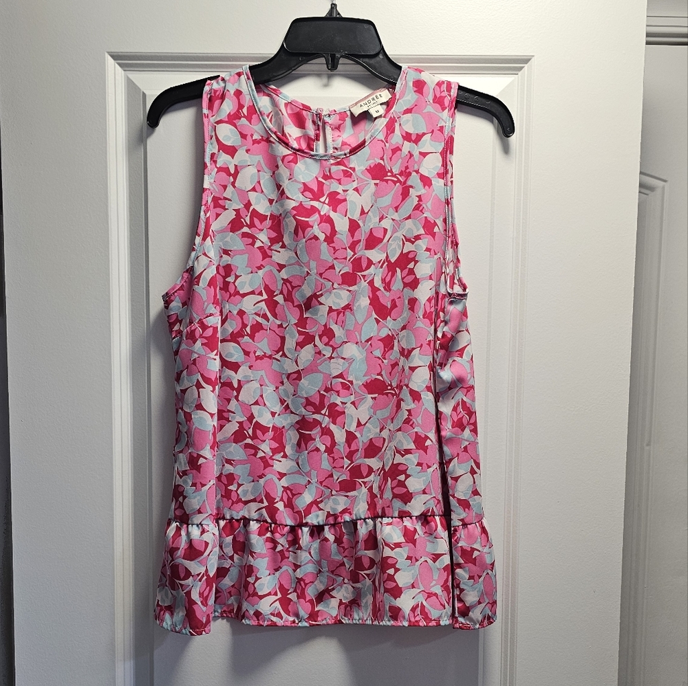 Andree by Unit top